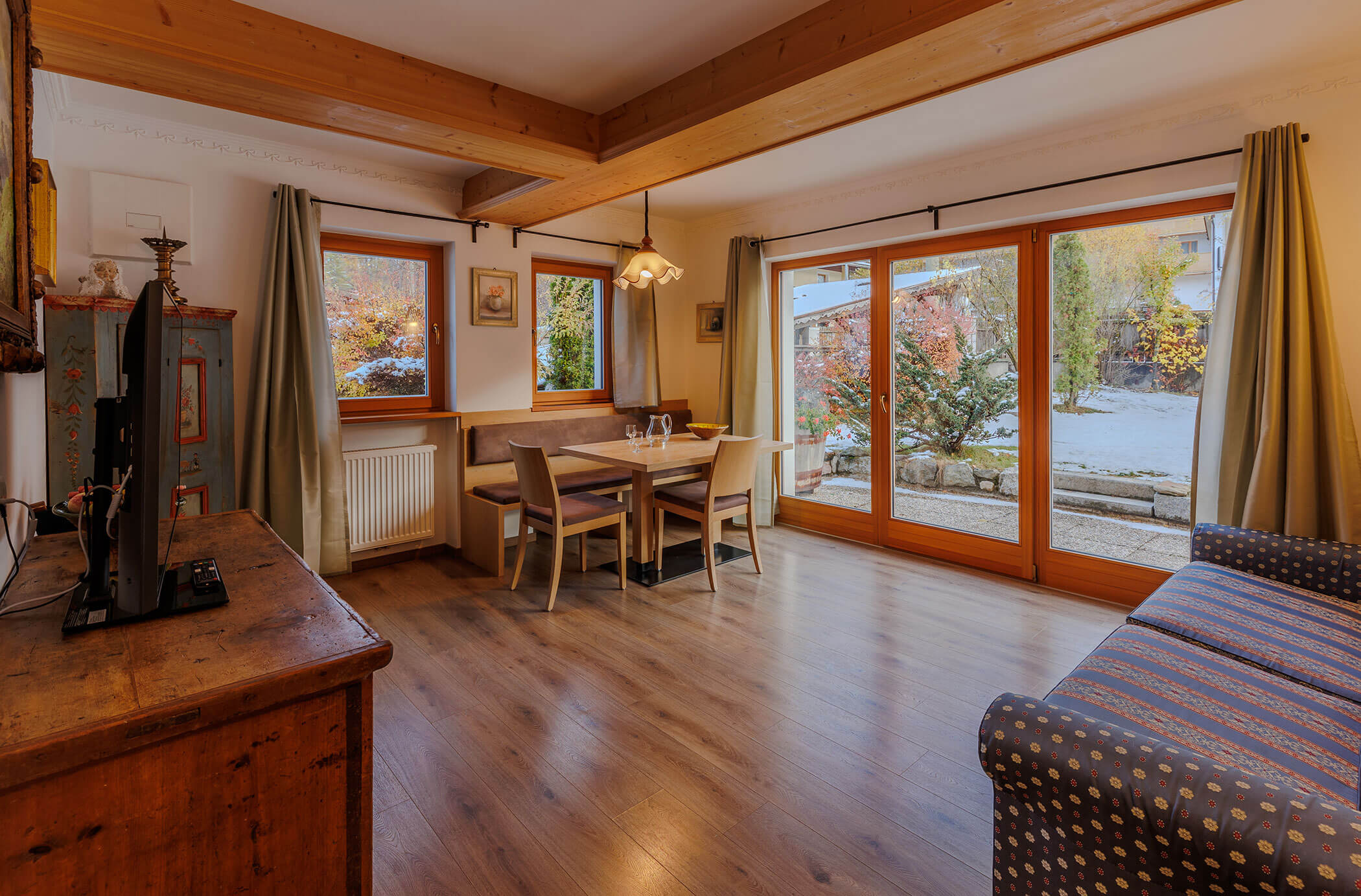 Wohnung Dolomiti - Wohnzimmer - Residence Burgmann Weilicher